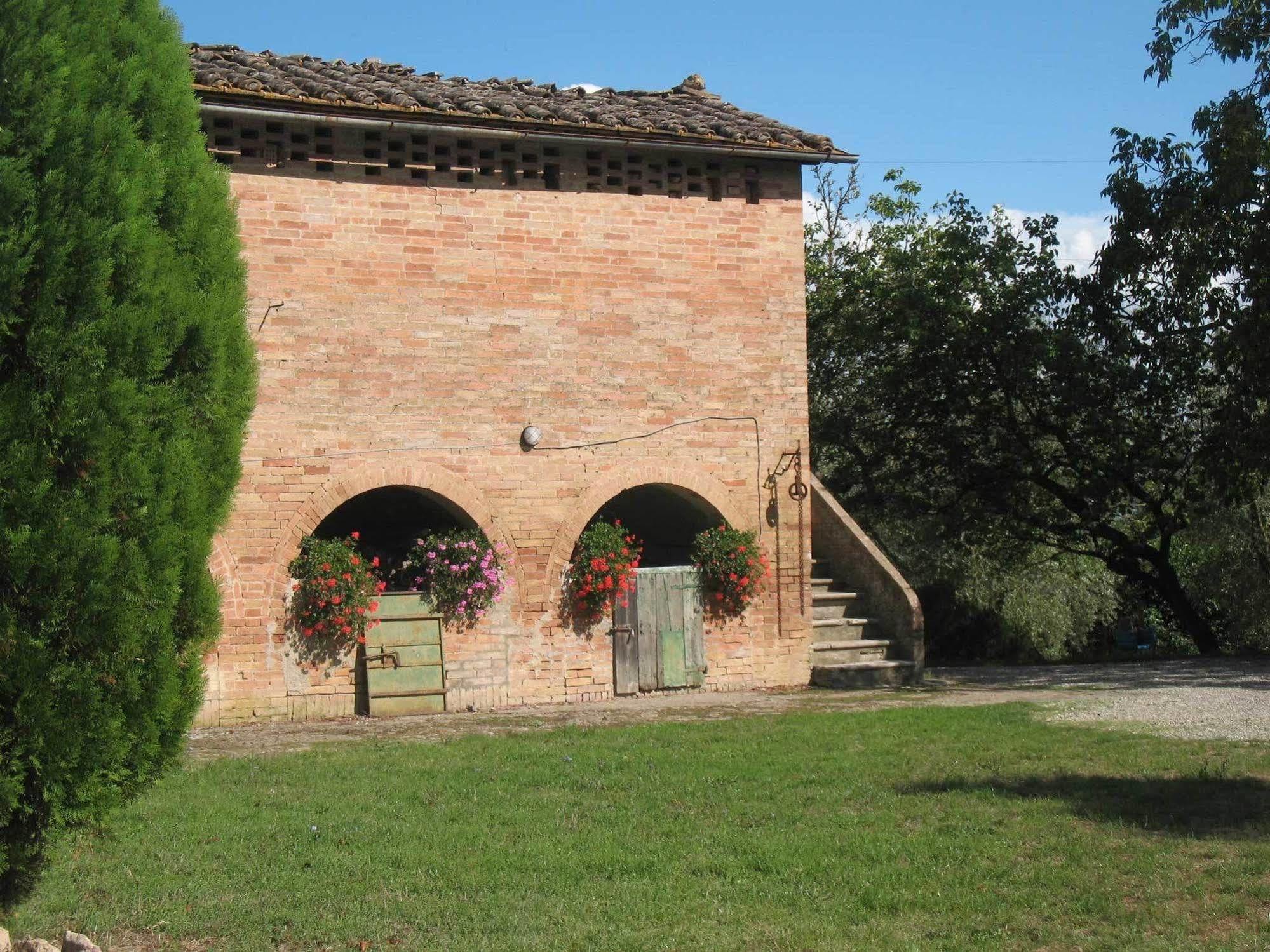 Agriturismo La Torretta Costalpino ภายนอก รูปภาพ